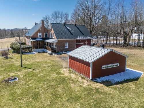 Back of Structure - 259 Ch. Draper, Sutton, QC - Outdoor