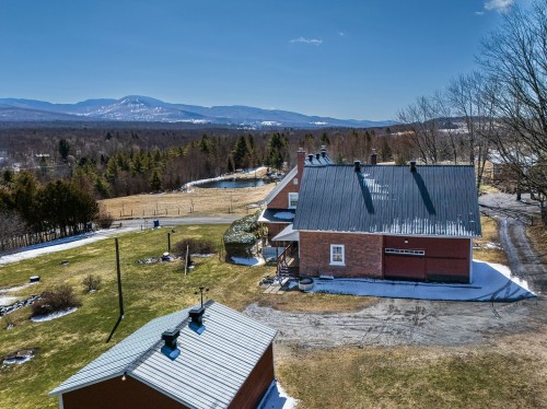 Overall view - 259 Ch. Draper, Sutton, QC - Outdoor With View