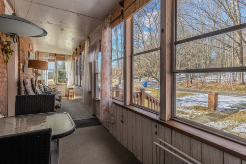 Veranda - 259 Ch. Draper, Sutton, QC - Indoor Photo Showing Other Room