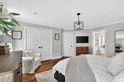 Chambre à coucher principale - 73 Rue Lower Whitlock, Hudson, QC - Indoor Photo Showing Bedroom