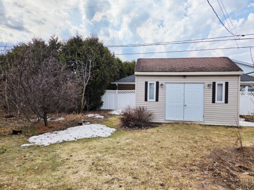 Courtyard - 310 Rue Mary, Lachute, QC - Outdoor