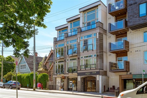 305-1121 Fort St  Victoria, BC V8V 3K9