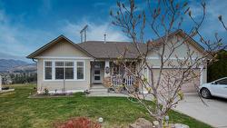 3088 Sageview Road West Kelowna, BC V1Y 2Y5