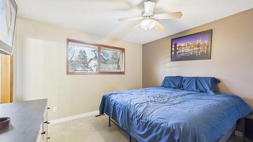 1321 16Th Street, Cranbrook, BC - Indoor Photo Showing Bedroom