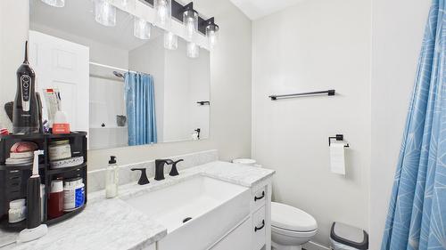 1321 16Th Street, Cranbrook, BC - Indoor Photo Showing Bathroom
