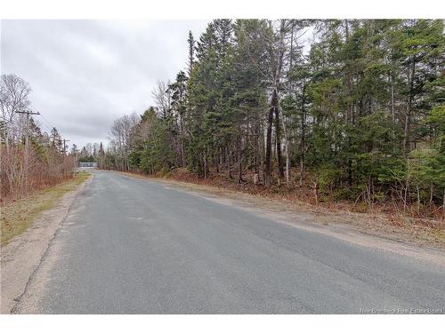 -- Mckay Loop Rd, Pennfield, NB 