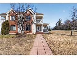 145 Royal Oaks BLVD Moncton, NB E1H 2P7