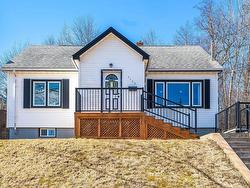 3160 Veith Street  North End, NS B3K 3G8