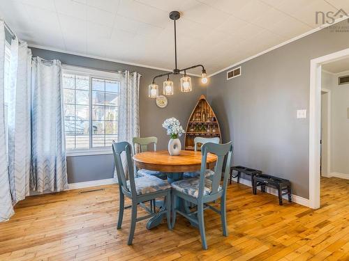 56 Regent Street, Amherst, NS 