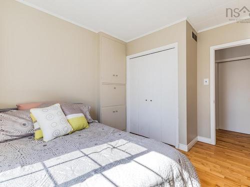 56 Regent Street, Amherst, NS 