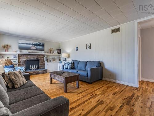 56 Regent Street, Amherst, NS 