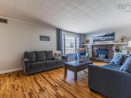 56 Regent Street, Amherst, NS 