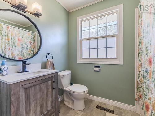 56 Regent Street, Amherst, NS 