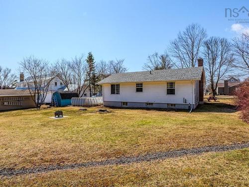 56 Regent Street, Amherst, NS 