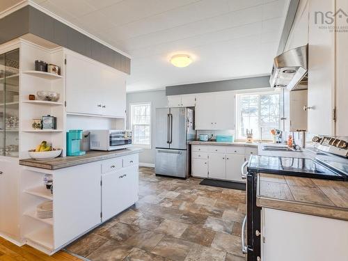 56 Regent Street, Amherst, NS 