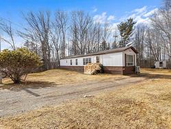 2977 Northfield Road Upper Northfield, NS B4V 4Y8
