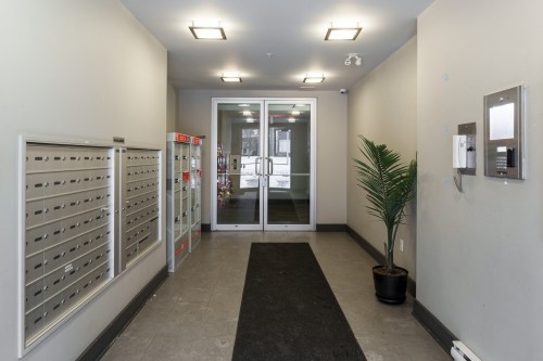 Hall d'entrée/Vestibule - 512-41 Rue Simon-Lussier, Blainville, QC - Indoor Photo Showing Other Room