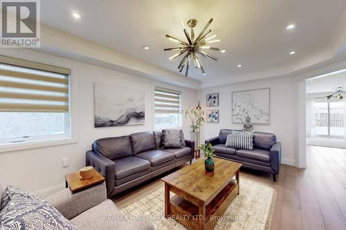 49 Sonley Drive, Whitby, ON - Indoor Photo Showing Living Room