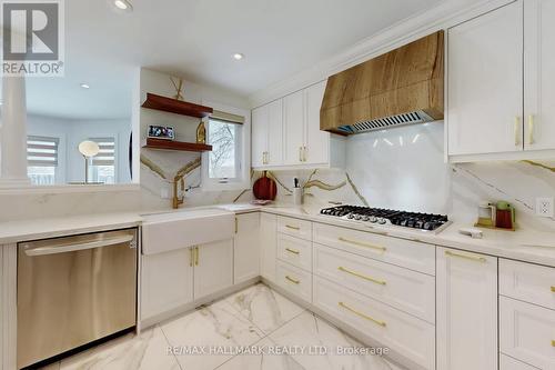 49 Sonley Drive, Whitby, ON - Indoor Photo Showing Kitchen