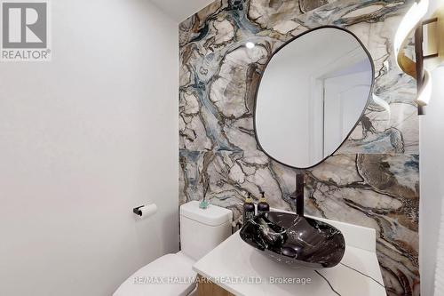 49 Sonley Drive, Whitby, ON - Indoor Photo Showing Bathroom