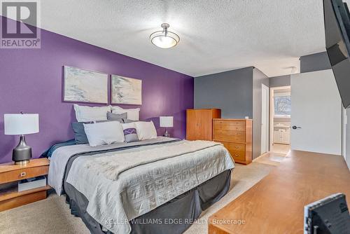 70 Strawberry Drive, Hamilton, ON - Indoor Photo Showing Bedroom