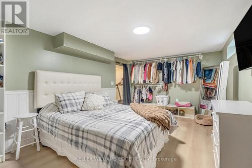 70 Strawberry Drive, Hamilton, ON - Indoor Photo Showing Bedroom