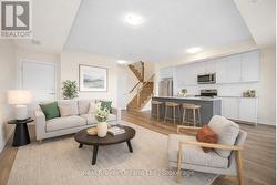 115 - 1565 ROSE WAY Milton (Cb Cobban), ON L9T 7E7