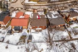 MAIN FLOOR - 92 LILLIAN CRESCENT Barrie, ON L4N 5H7