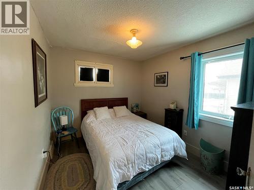 309 10Th Street E, Prince Albert, SK - Indoor Photo Showing Bedroom
