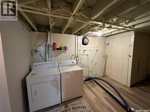 309 10Th Street E, Prince Albert, SK - Indoor Photo Showing Laundry Room