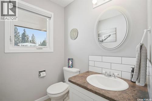 31 Cantlon Crescent, Saskatoon, SK - Indoor Photo Showing Bathroom