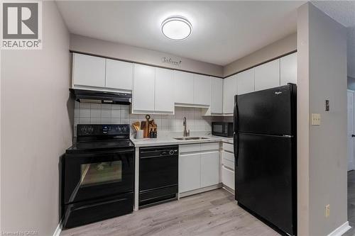 36 James Street S Unit# 303, Hamilton, ON - Indoor Photo Showing Kitchen