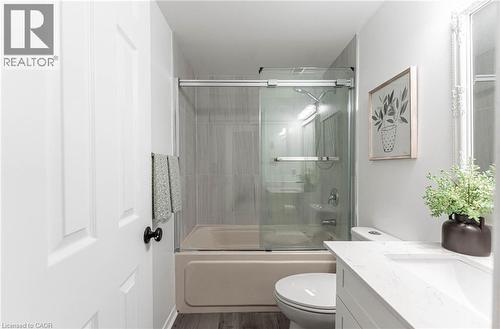 36 James Street S Unit# 303, Hamilton, ON - Indoor Photo Showing Bathroom