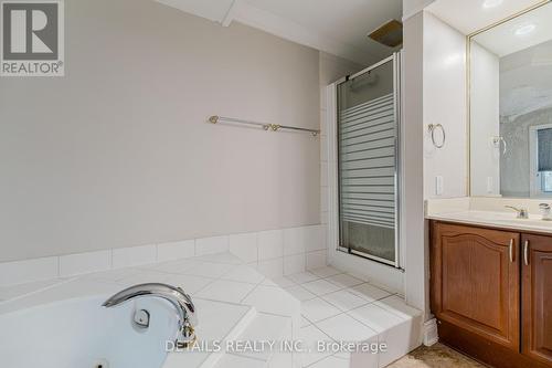 En-suite - 42 Rosenfeld Crescent, Ottawa, ON - Indoor Photo Showing Bathroom