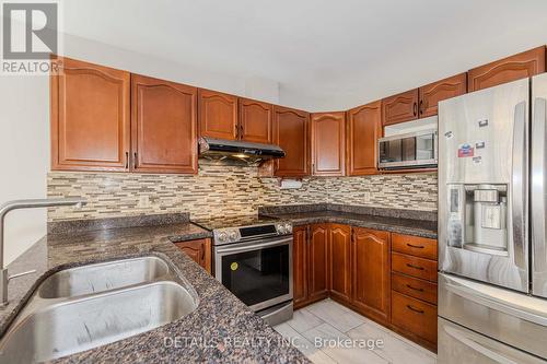 Kitchen - 42 Rosenfeld Crescent, Ottawa, ON - Indoor Photo Showing Kitchen With Double Sink