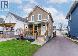 109 WILTON Avenue Welland, ON L3C 2A1