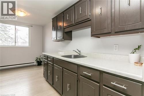 4 Avalon Place Unit# 308, Kitchener, ON - Indoor Photo Showing Kitchen