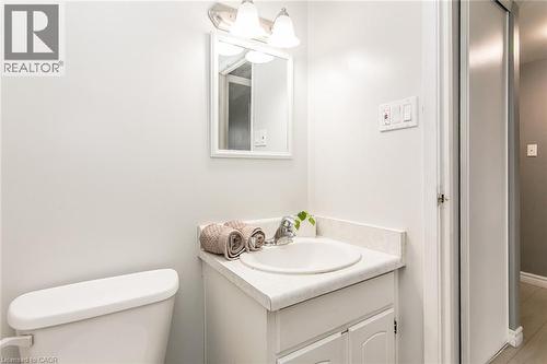 4 Avalon Place Unit# 308, Kitchener, ON - Indoor Photo Showing Bathroom