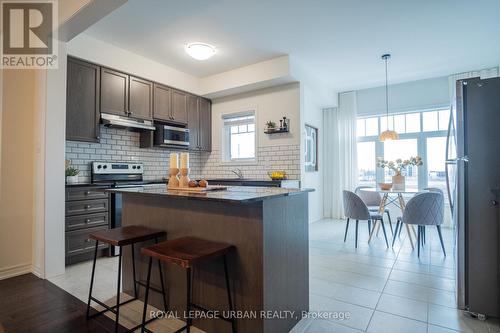 3963 Lodi Road, Burlington, ON - Indoor Photo Showing Kitchen With Upgraded Kitchen