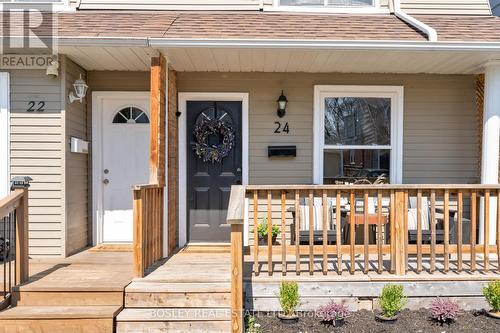 24 QUEENSDALE AVENUE  Toronto, ON M4J 1X9