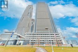 716 - 195 COMMERCE STREET Vaughan, ON L4K 0P9