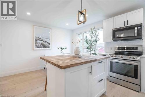 67 Toby Crescent, Hamilton, ON - Indoor Photo Showing Kitchen