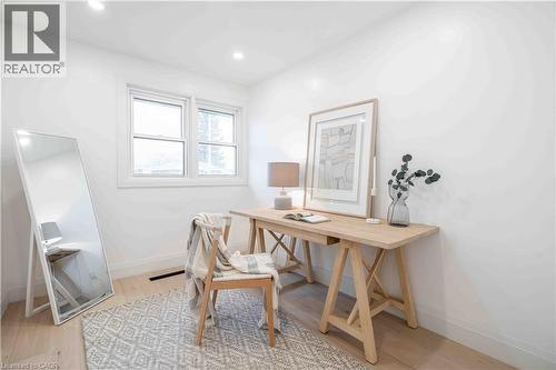 67 Toby Crescent, Hamilton, ON - Indoor Photo Showing Dining Room