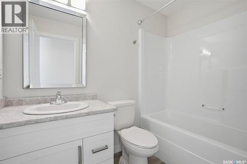 27 547 East Hampton Boulevard, Saskatoon, SK - Indoor Photo Showing Bathroom
