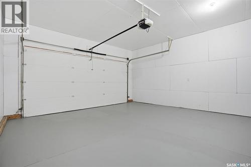 27 547 East Hampton Boulevard, Saskatoon, SK - Indoor Photo Showing Garage