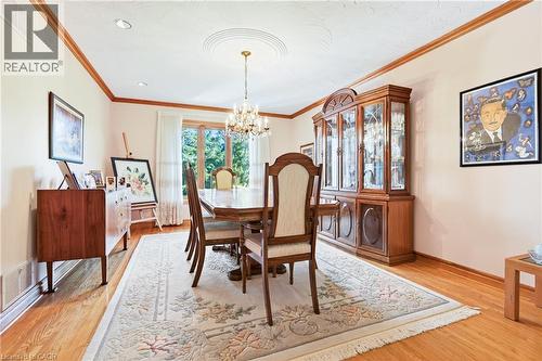 79 Maple Drive, Hamilton, ON - Indoor Photo Showing Dining Room