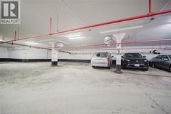 Garage with a parking garage - 