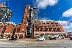 1121 - 800 LAWRENCE AVENUE W Toronto, ON M6A 0B1