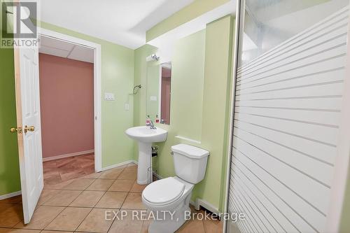 600 Winterberry Avenue, Waterloo, ON - Indoor Photo Showing Bathroom