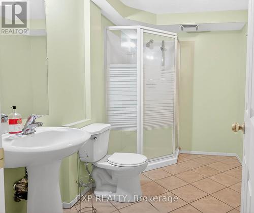 600 Winterberry Avenue, Waterloo, ON - Indoor Photo Showing Bathroom